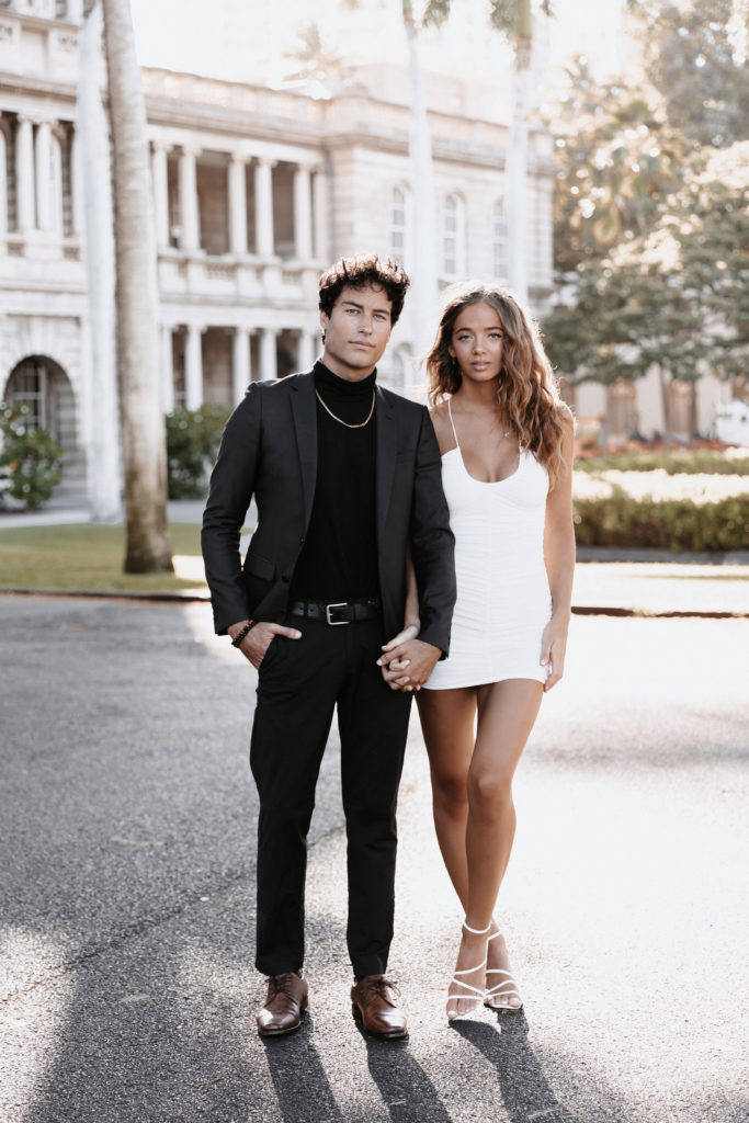 Honolulu city couples shoot neutral colors.