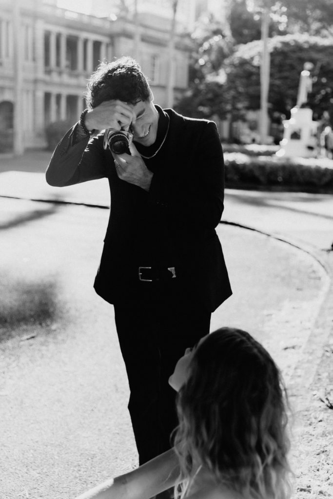 Honolulu city couples shoot neutral colors.