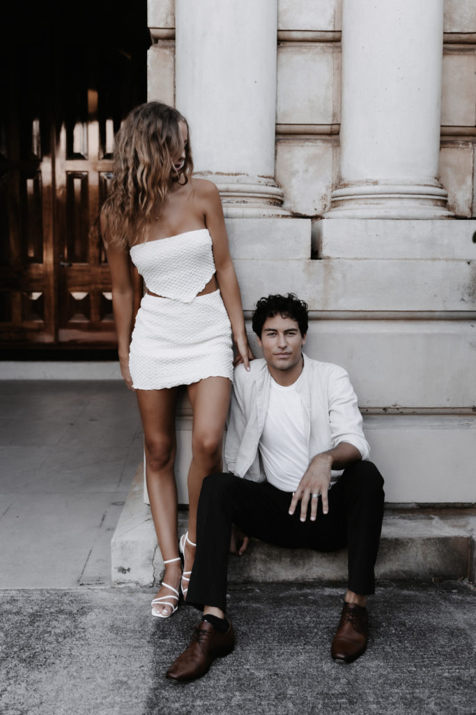 Honolulu city couples shoot neutral colors.